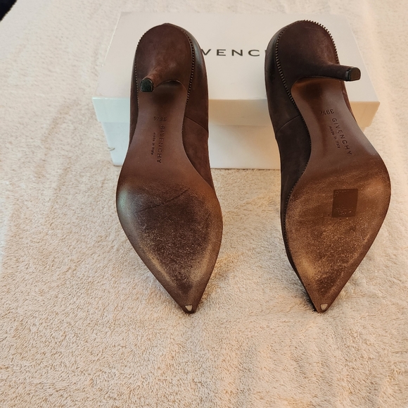 Givenchy EUC Pointed Toe Heels with box and bag. - Picture 2 of 4